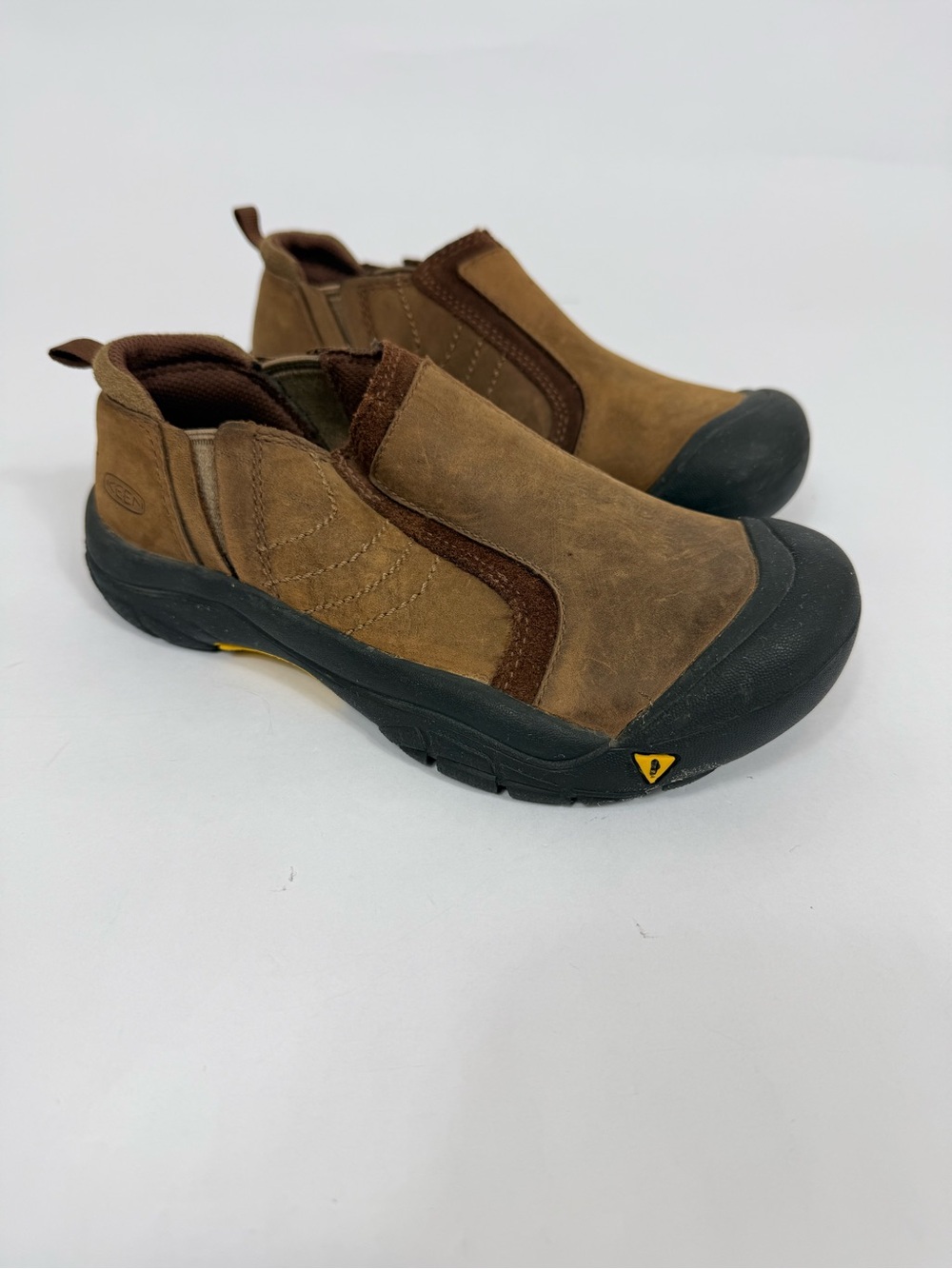 Keen Brixen Low Slate Madder Brown Slip On Loafer Sneaker Waterproof